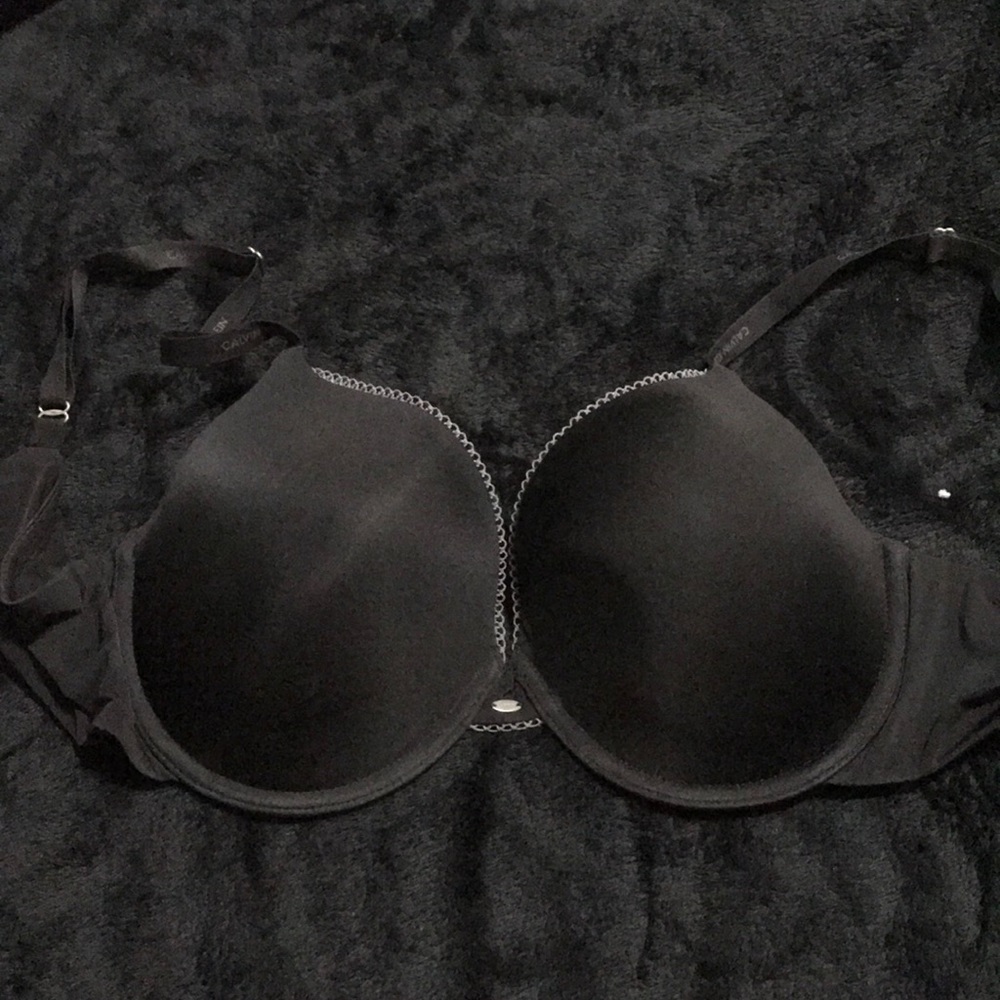 CALVIN KLEIN BRA 💁🏻‍♀️